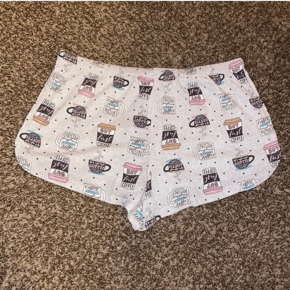 Pajama set - Picture 6 of 6